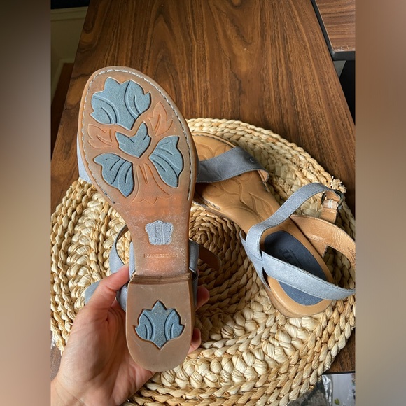 Born Sandals Size 10 Leather Rubber Comfortable Summer Vacation Casual Office - Picture 9 of 10